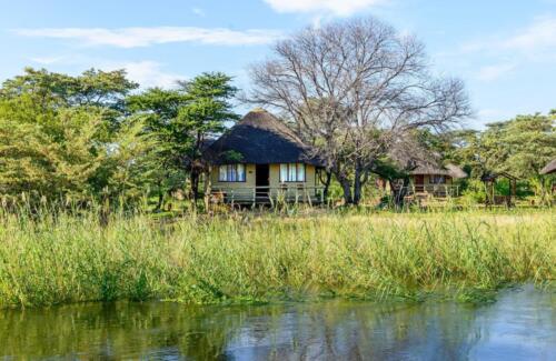 Hakusembe River Lodge (1)