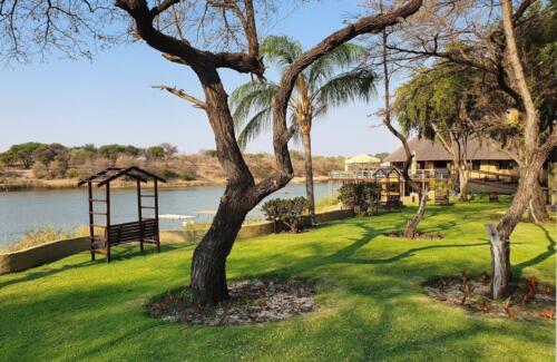 Hakusembe River Lodge (7)